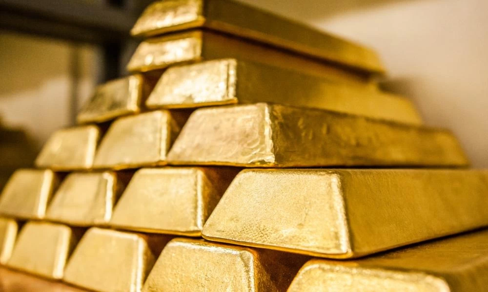 Χρυσός: Μικρές απώλειες...υπό την πίεση των ομολόγων